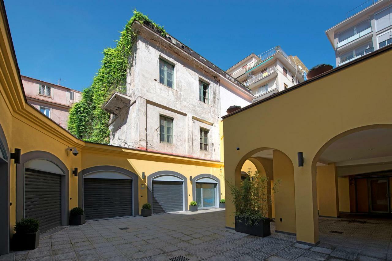 Апартаменты Le Terrazze Sul Cortile Салерно Экстерьер фото